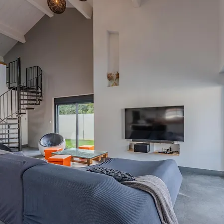 De Luxe 4* Avec Piscine Chauffee, Wifi Et Garage A - 10 Pers. Non-fumeur - Fr-1-521-236 * Biscarrosse
