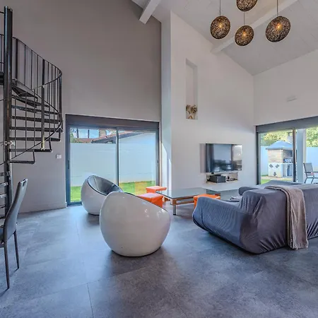 De Luxe 4* Avec Piscine Chauffee, Wifi Et Garage A - 10 Pers. Non-fumeur - Fr-1-521-236 Σπίτι διακοπών *